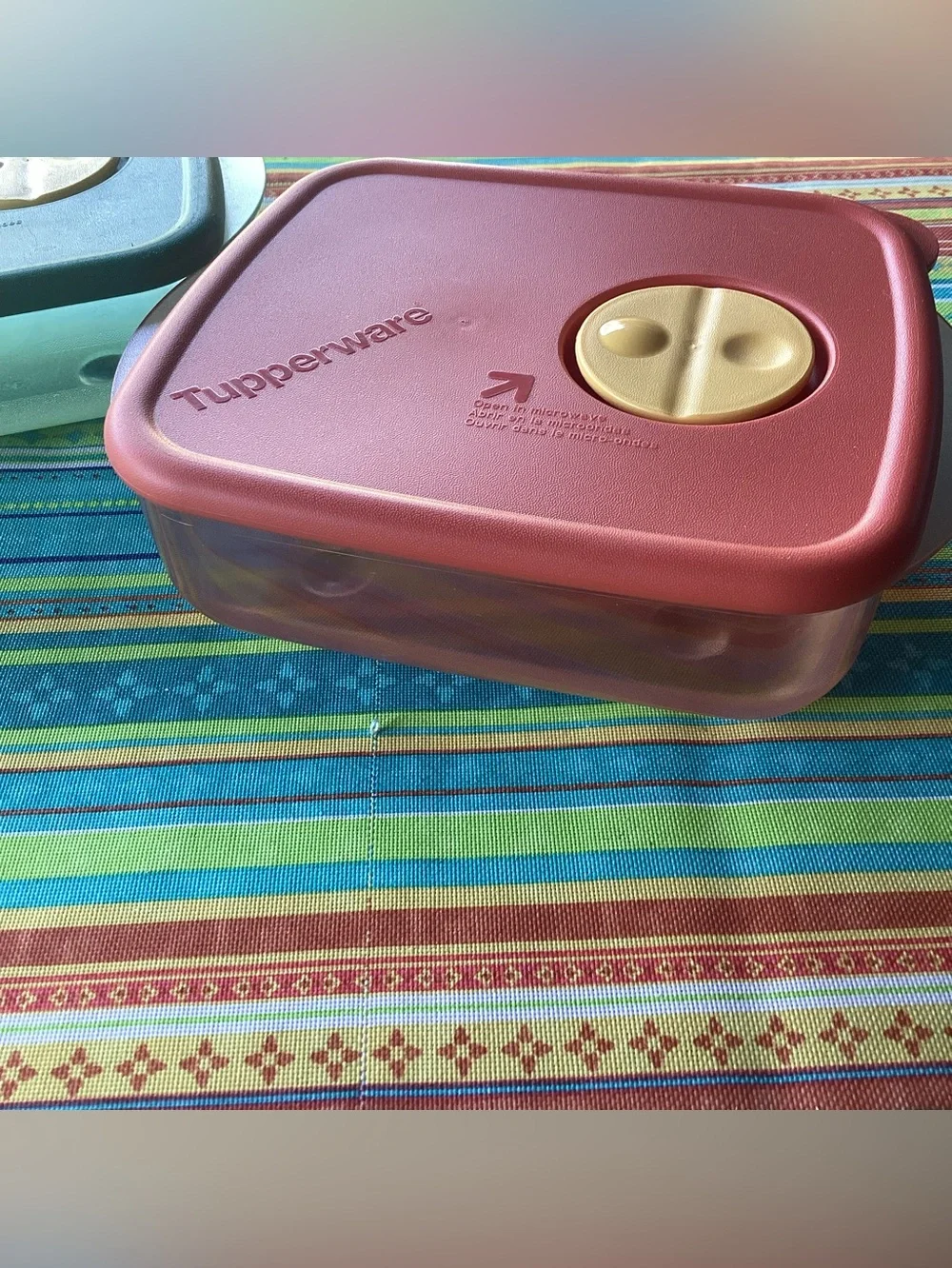 Tupperware rock ‘n